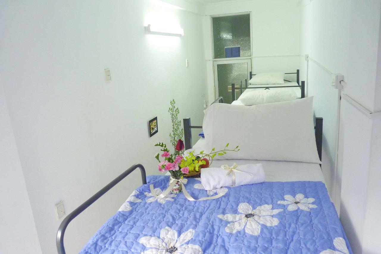Daisy Hostel Hanoi Exteriör bild