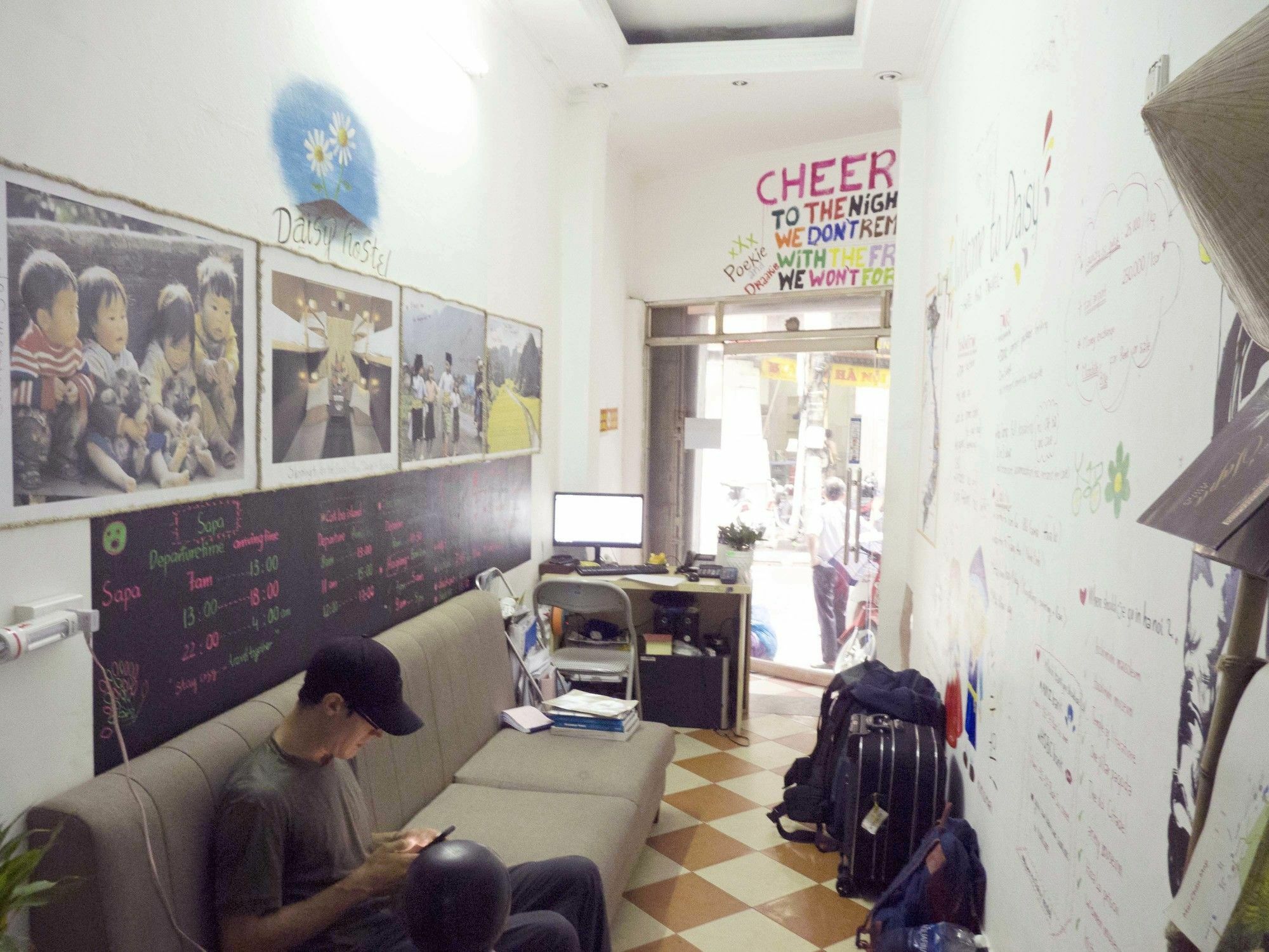 Daisy Hostel Hanoi Exteriör bild