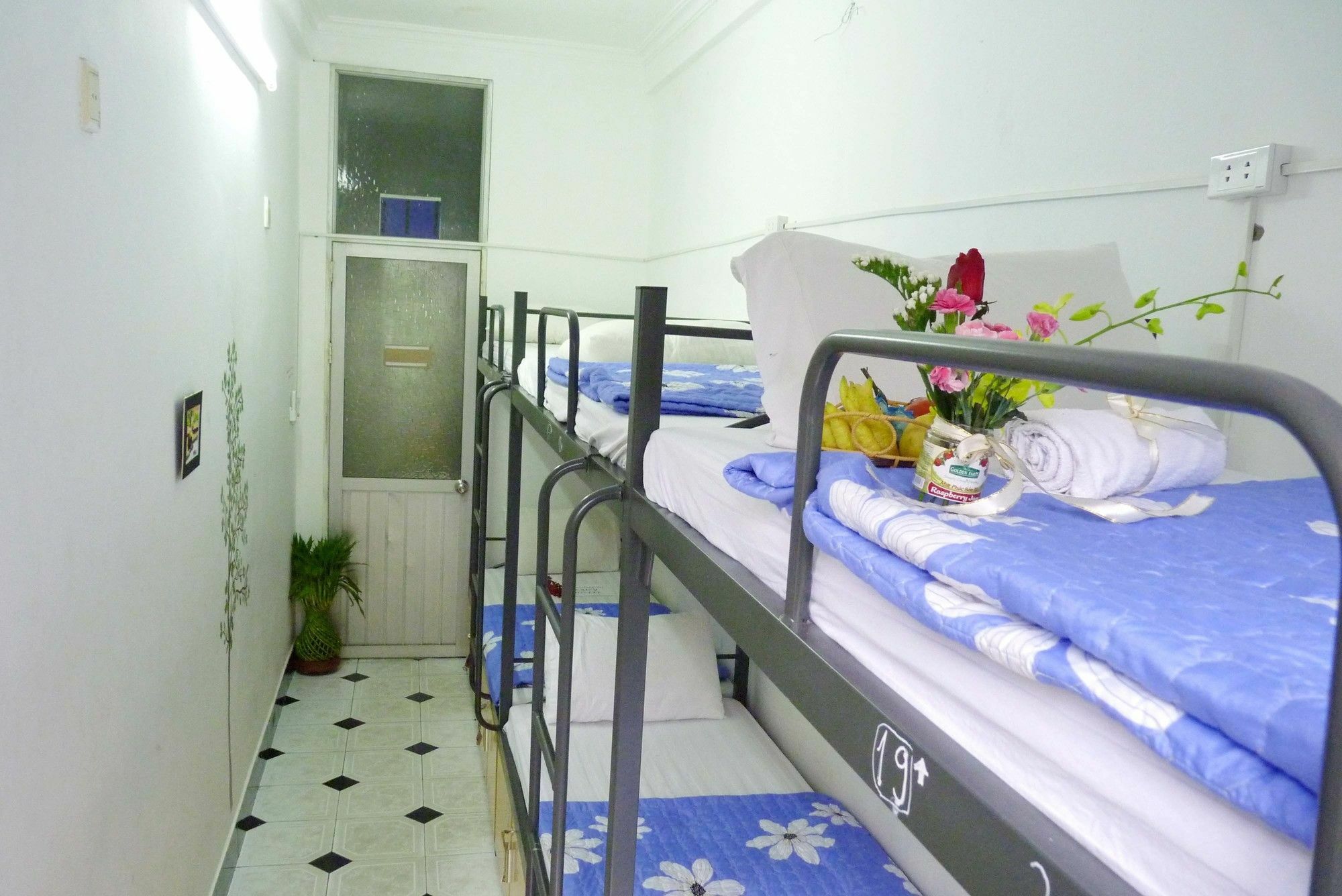 Daisy Hostel Hanoi Exteriör bild