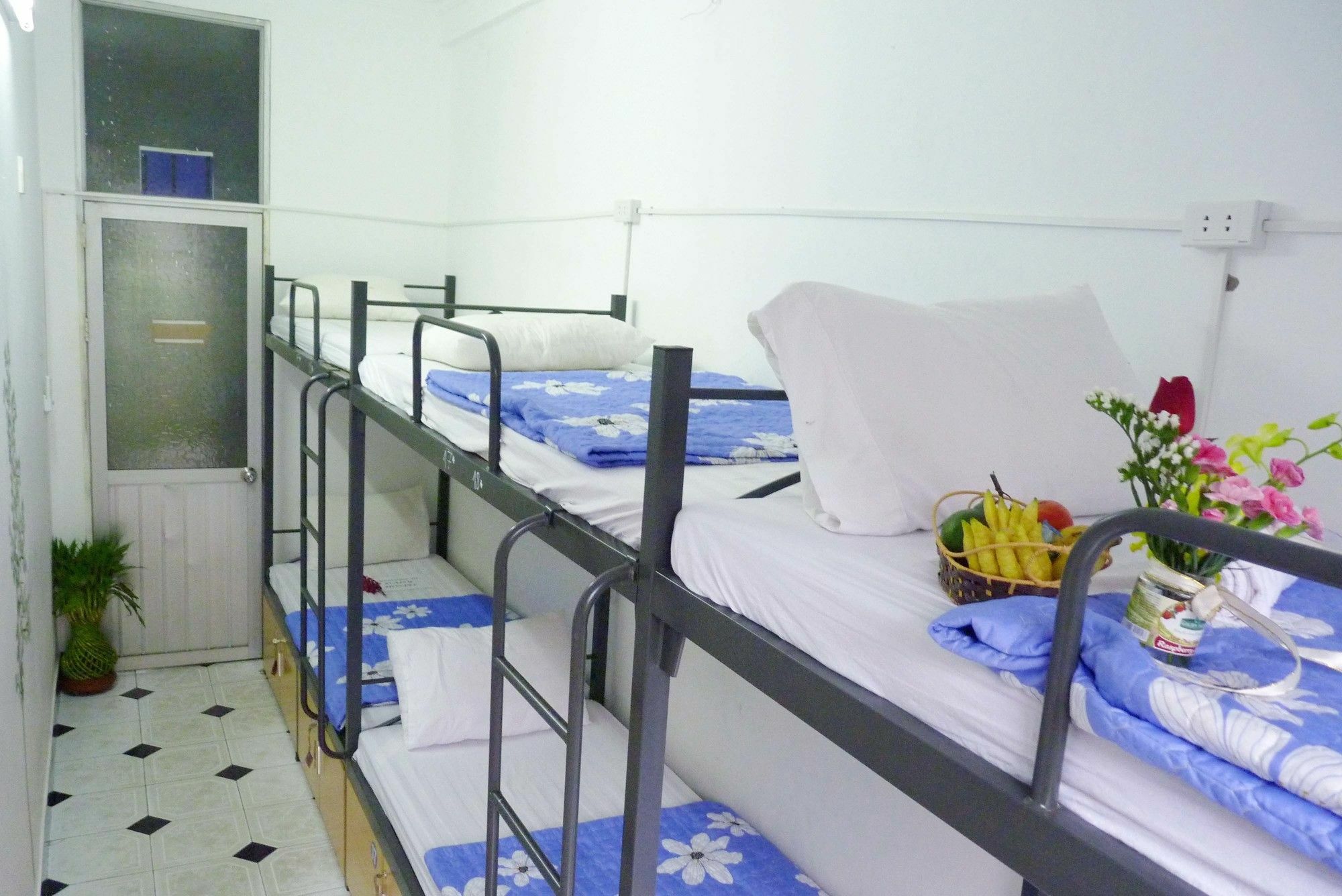 Daisy Hostel Hanoi Exteriör bild