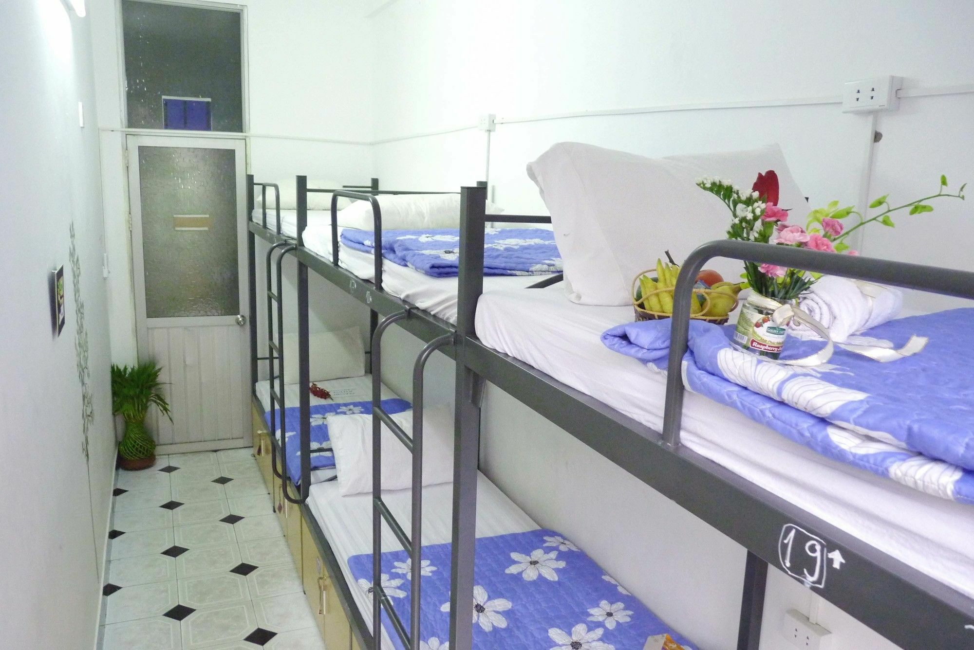 Daisy Hostel Hanoi Exteriör bild