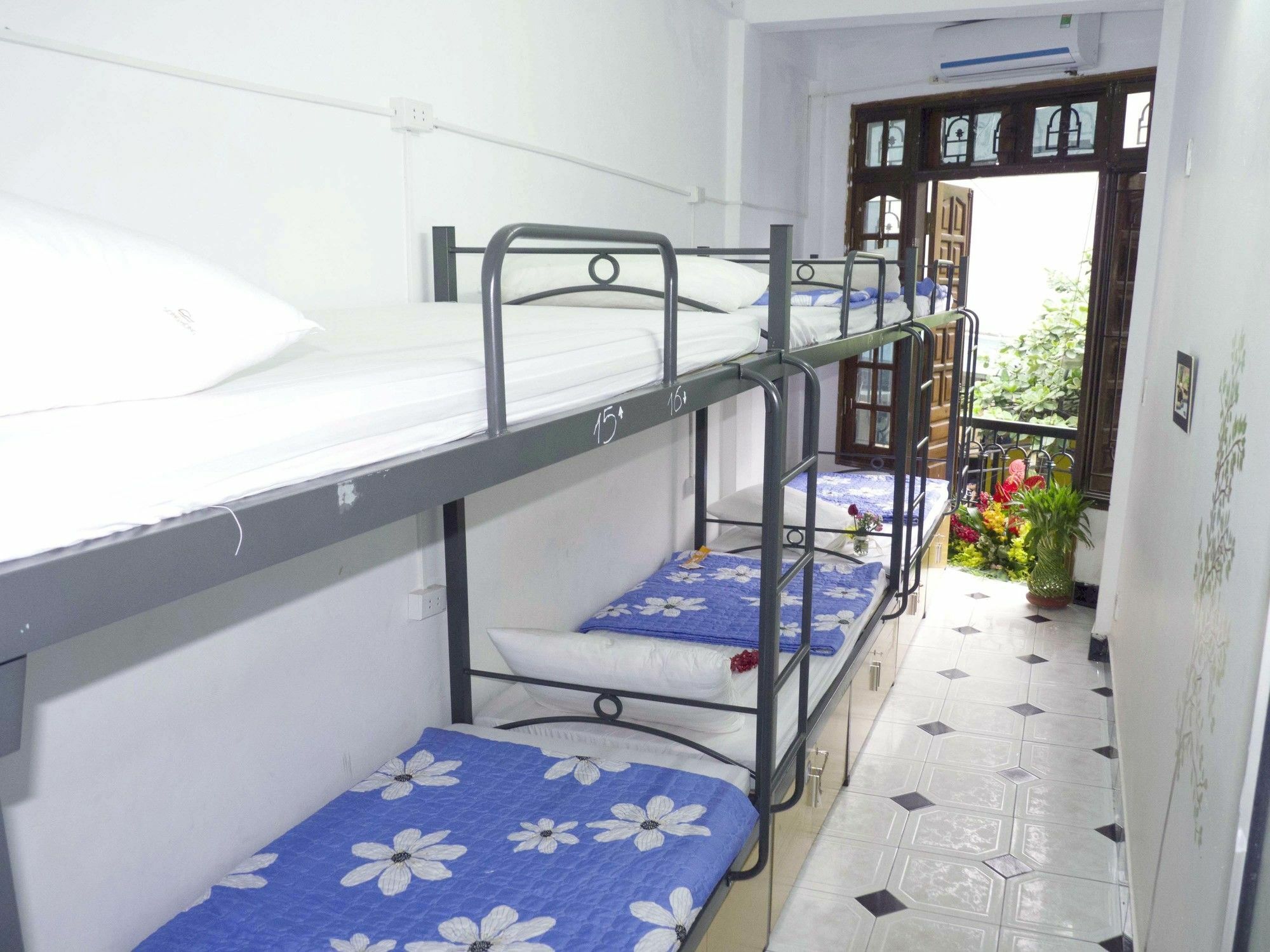 Daisy Hostel Hanoi Exteriör bild